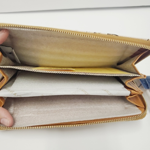 Disney Parks Dooney & Bourke Animal Kingdom - Picture 3 of 6